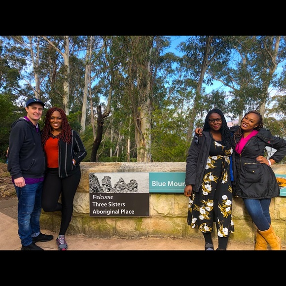 ✨Host Pick✨ Lace V-neck Stylish Yet Casual Top - Picture 10 of 15